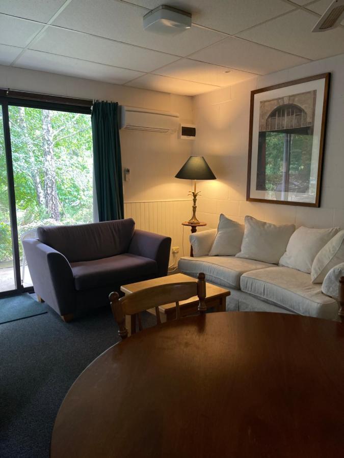 Forest Lodge Chalets Брайт Екстериор снимка